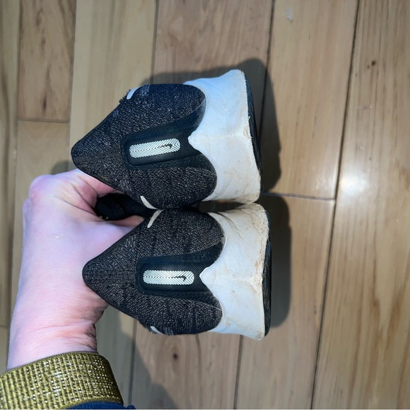 Preloved Nike Pegasus Running Shoes - Picture 5 of 6